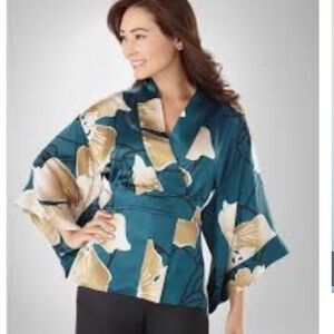 “SOMA” Intimates Luxe Silk Floral Kimono